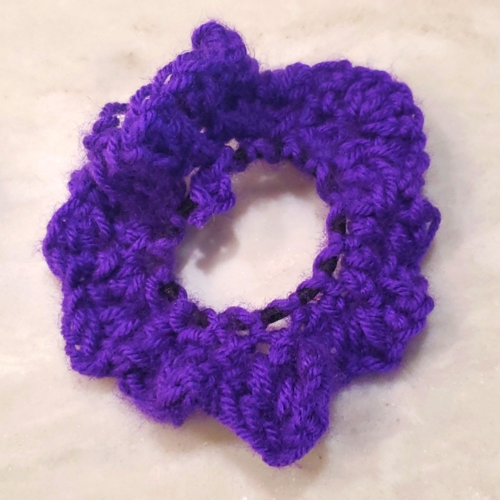 Hair scrunchie